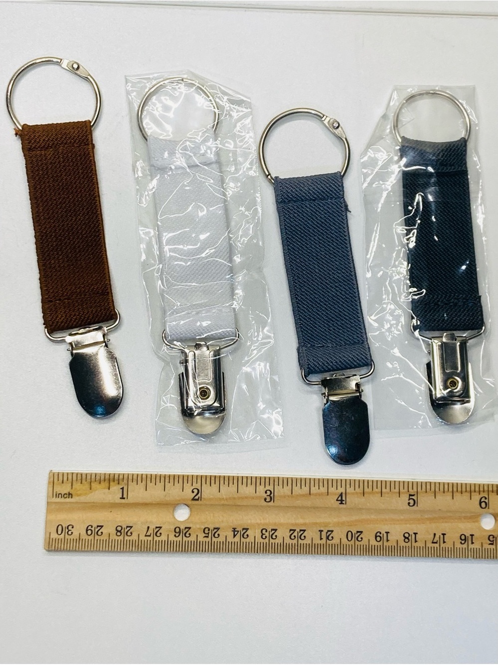 5 for $10: 4 NEW Badge Clips